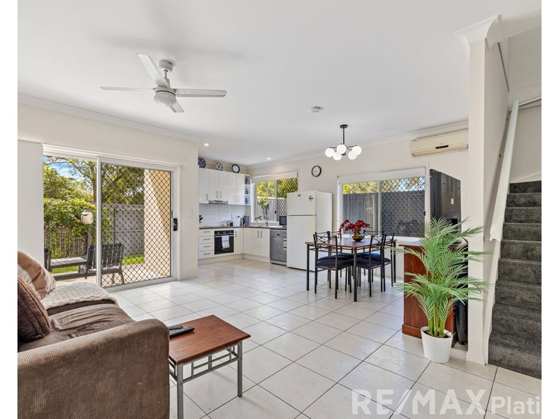 1&2/10 Grout Street, Caboolture QLD 4510