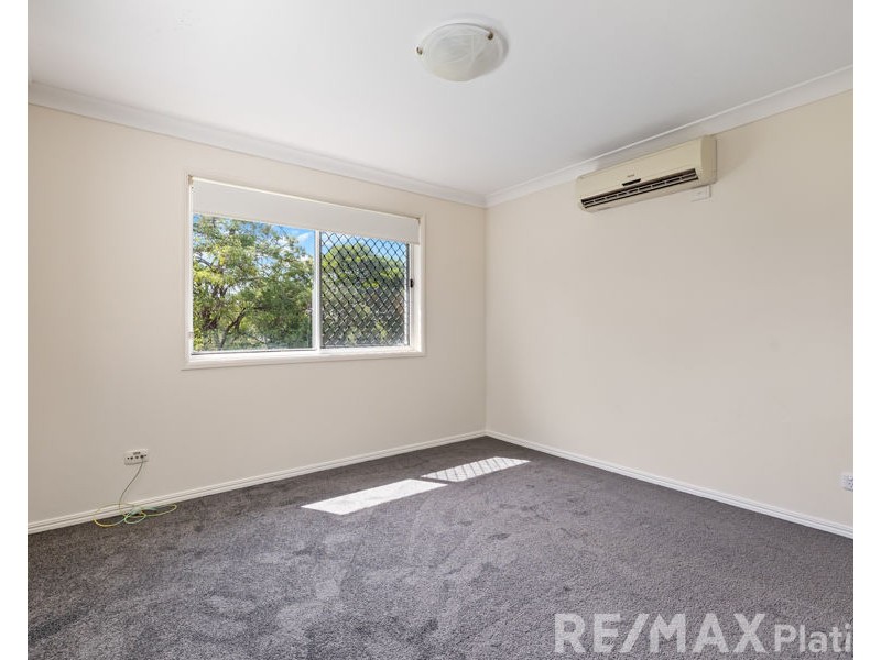 1&2/10 Grout Street, Caboolture QLD 4510