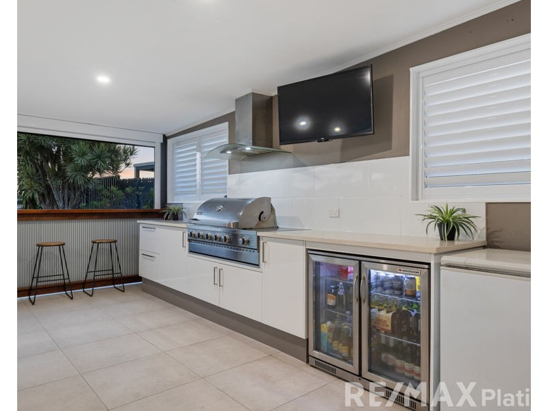 3 Tasman Court, Banksia Beach QLD 4507