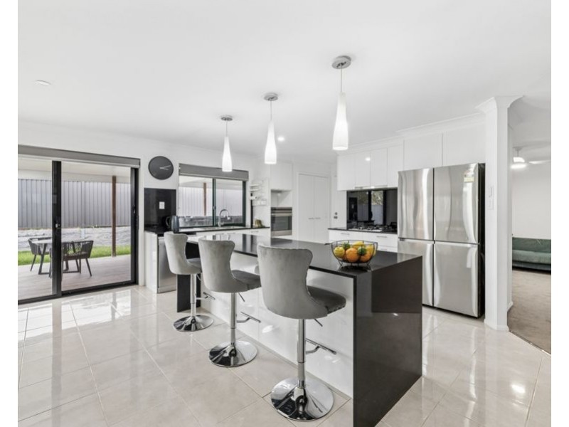 22 Satinash Street, Narangba QLD 4504