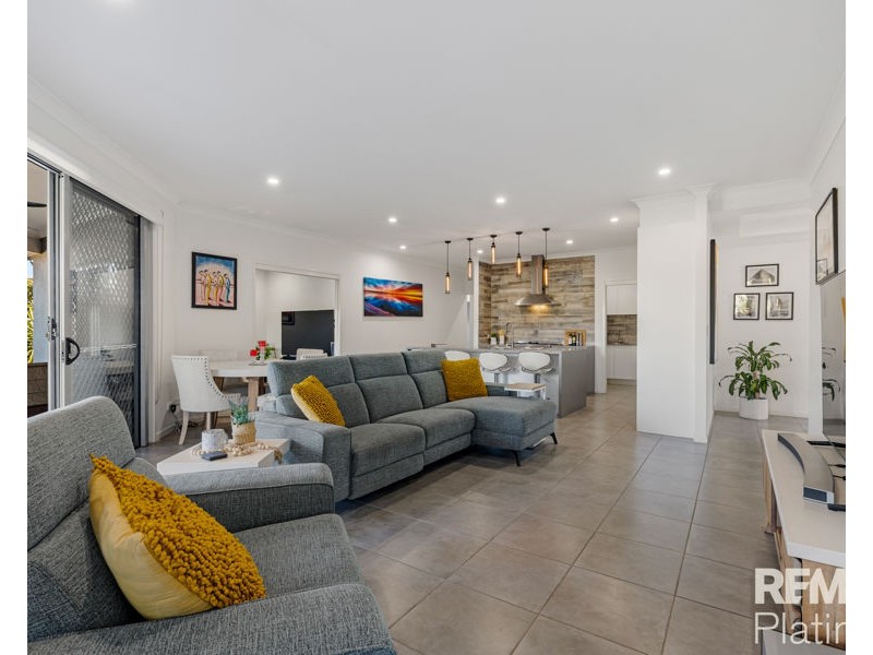 1 Monarch Avenue, Narangba QLD 4504