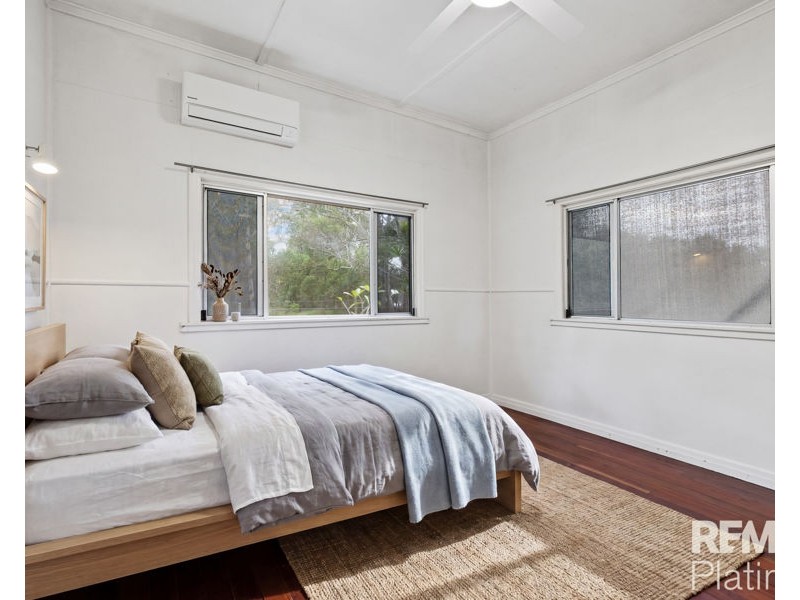 15 Leichhardt Street, Woodford QLD 4514