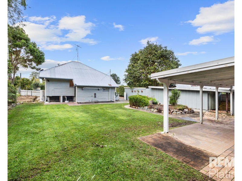 15 Leichhardt Street, Woodford QLD 4514