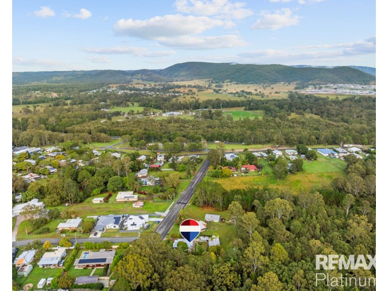 15 Leichhardt Street, Woodford QLD 4514
