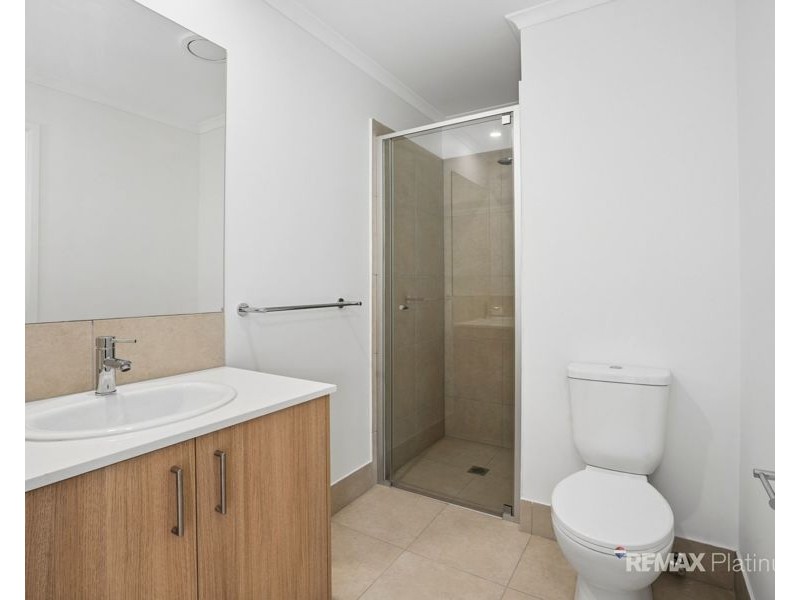 2/2 Opera Street, Narangba QLD 4504