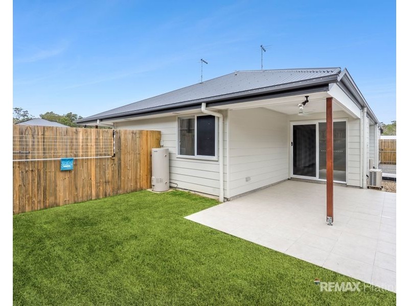 2/2 Opera Street, Narangba QLD 4504