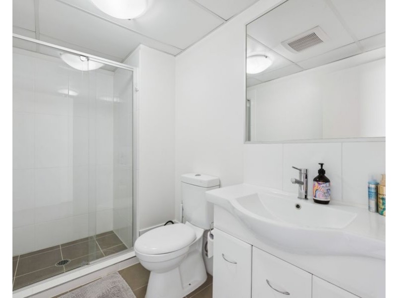 53/51 Playfield Street, Chermside QLD 4032