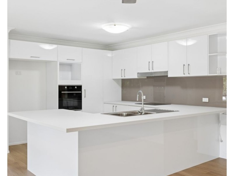 4 Mohr Court, Petrie QLD 4502