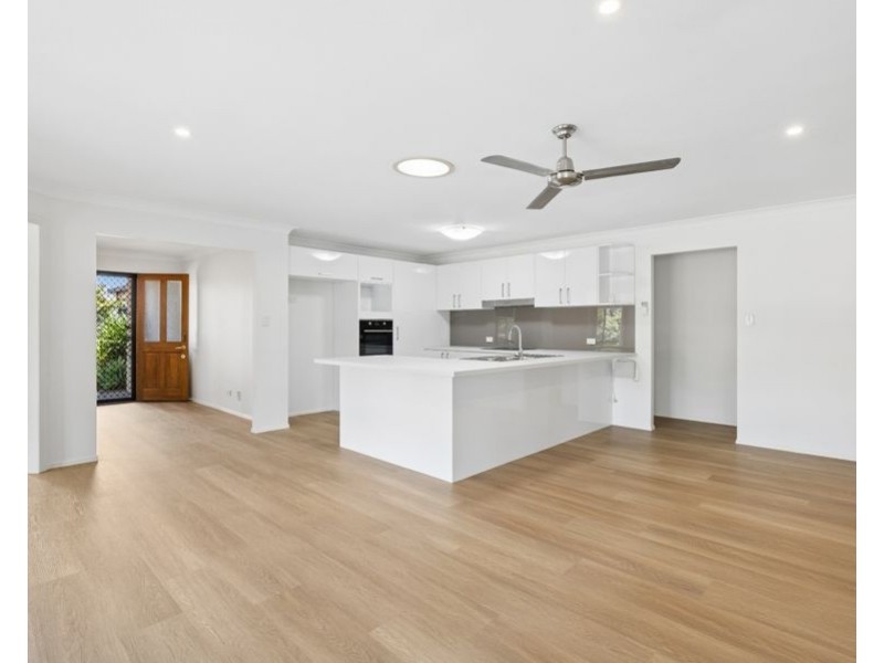 4 Mohr Court, Petrie QLD 4502