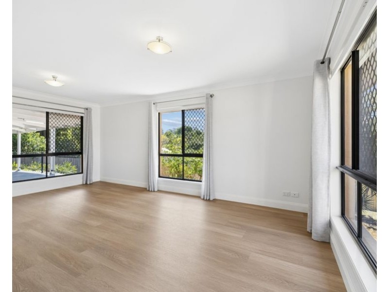 4 Mohr Court, Petrie QLD 4502