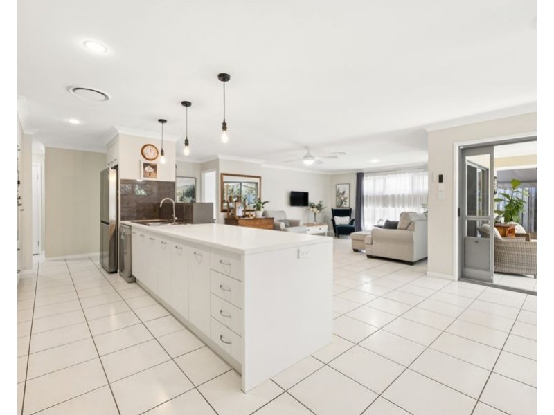 61 Wedgetail Circuit, Narangba QLD 4504