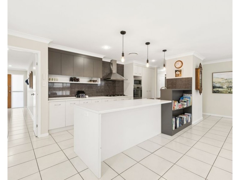 61 Wedgetail Circuit, Narangba QLD 4504