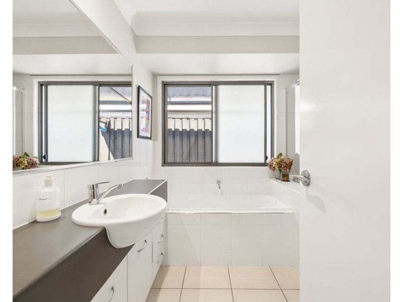 61 Wedgetail Circuit, Narangba QLD 4504
