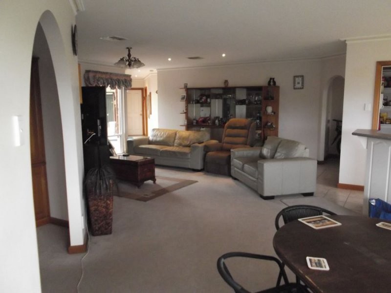 141 Sea Parade, Port Macdonnell SA 5291