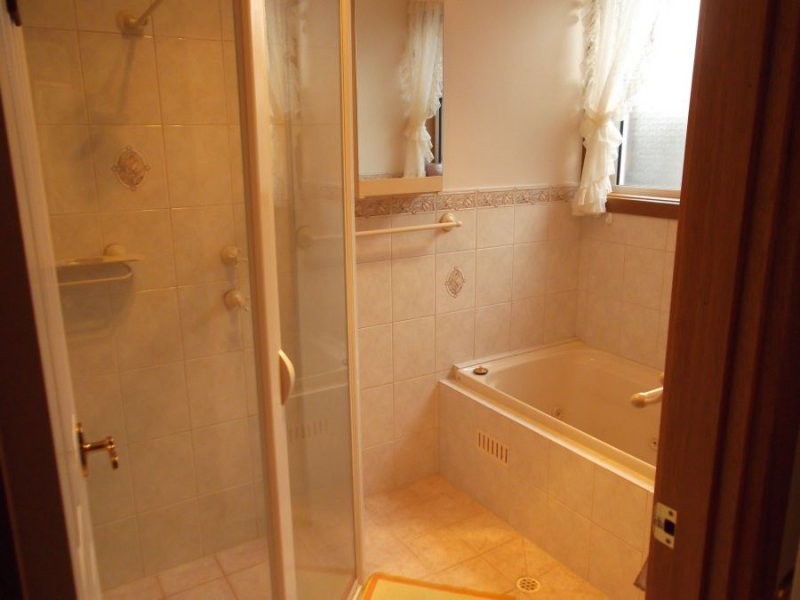 141 Sea Parade, Port Macdonnell SA 5291