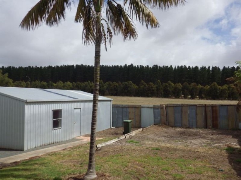 27 Riddoch avenue, Mount Burr SA 5279