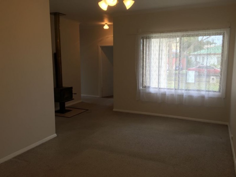 12 Barrett Avenue, Mount Gambier SA 5290