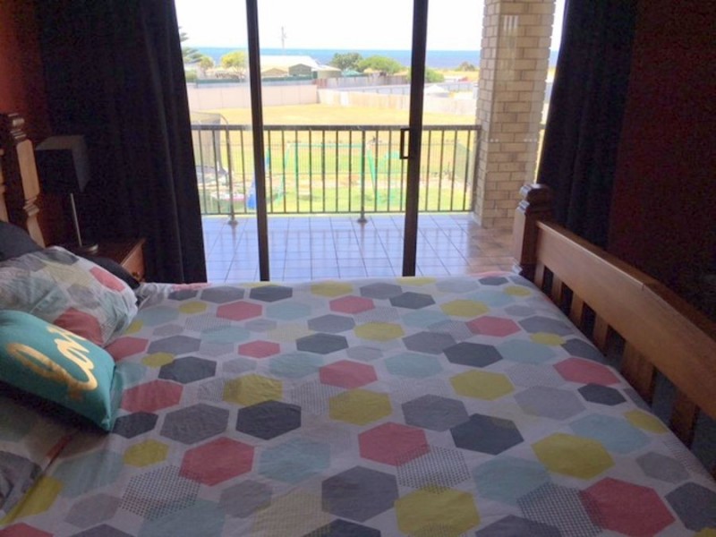 9-11 Eight Mile Creek Road, Racecourse Bay, Port Macdonnell SA 5291