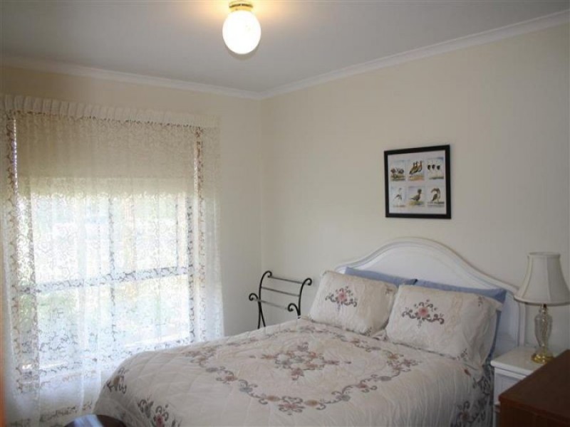 2 Varcoe Street, Beachport SA 5280