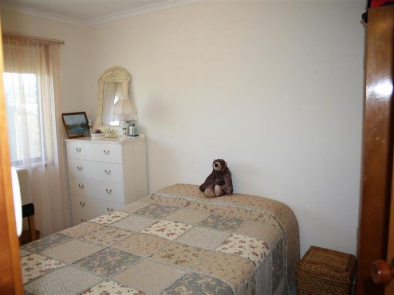 2 Varcoe Street, Beachport SA 5280