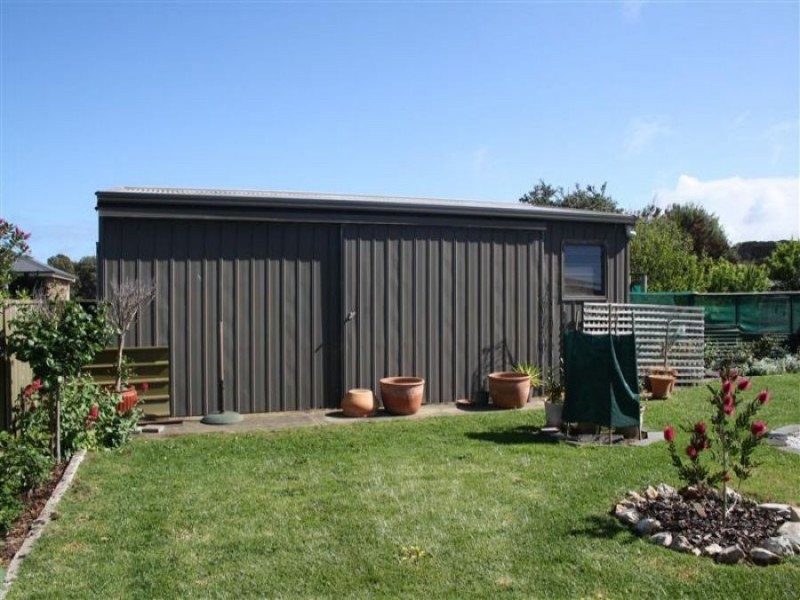 2 Varcoe Street, Beachport SA 5280