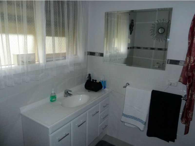 10 Adelaide Street, Kalangadoo SA 5278