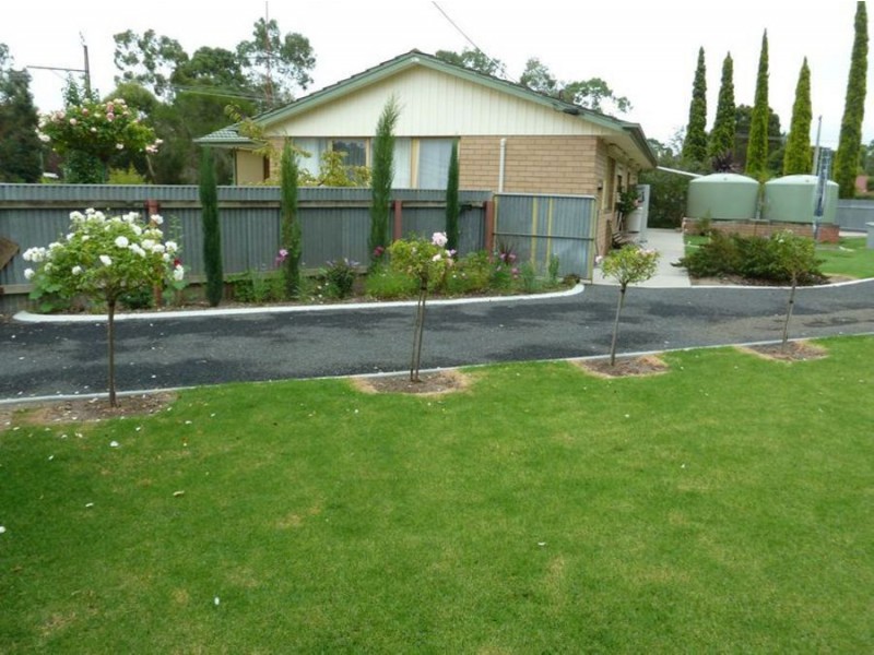 10 Adelaide Street, Kalangadoo SA 5278