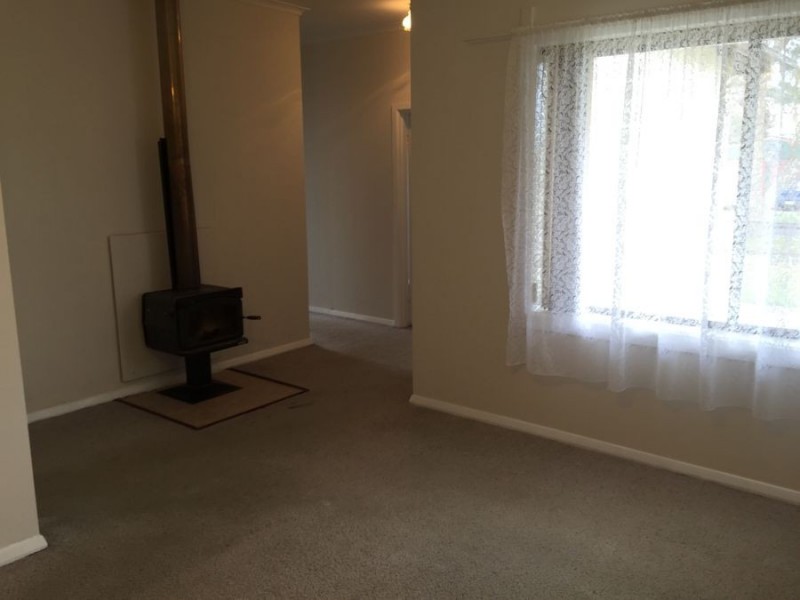 12 Barrett Avenue, Mount Gambier SA 5290