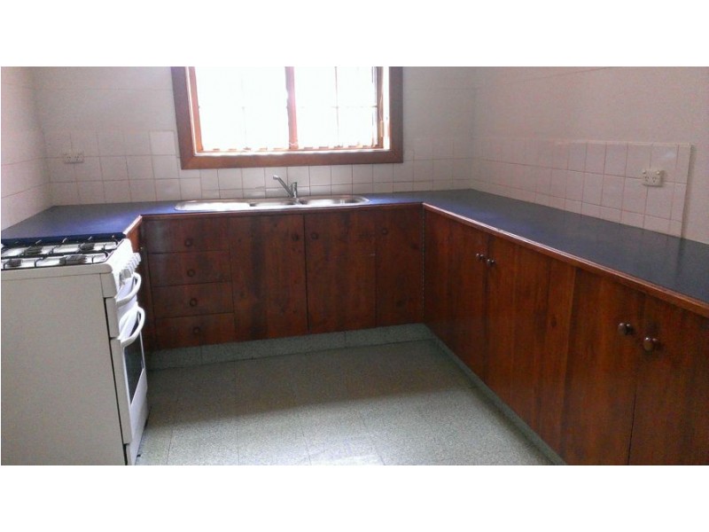 37 Lake Terrace East, Mount Gambier SA 5290