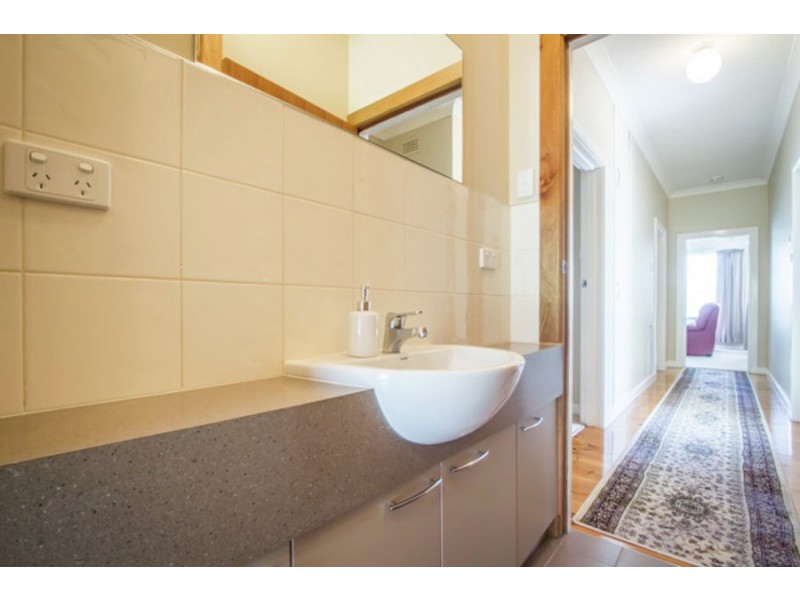 9 Renfrey Place, Mount Gambier SA 5290