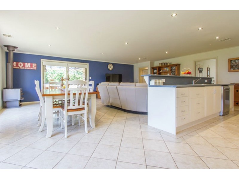 16 Woodhaven Place, Mount Gambier SA 5290