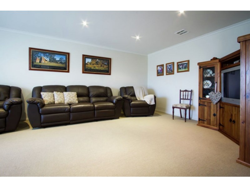 16 Woodhaven Place, Mount Gambier SA 5290