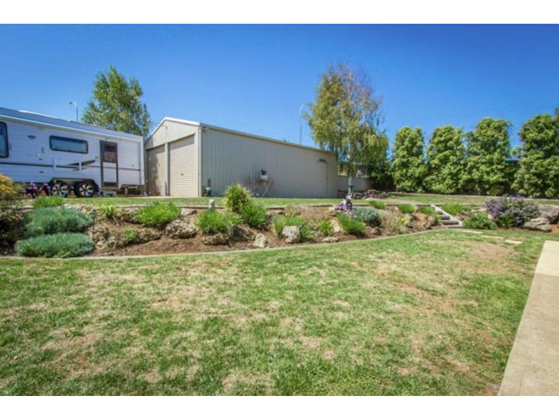 16 Woodhaven Place, Mount Gambier SA 5290