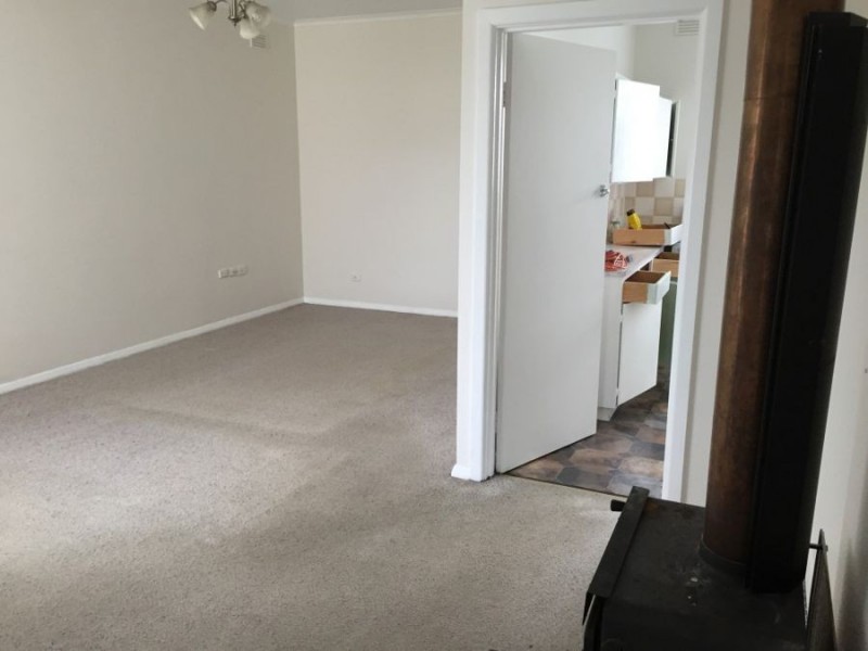 12 Barrett Avenue, Mount Gambier SA 5290