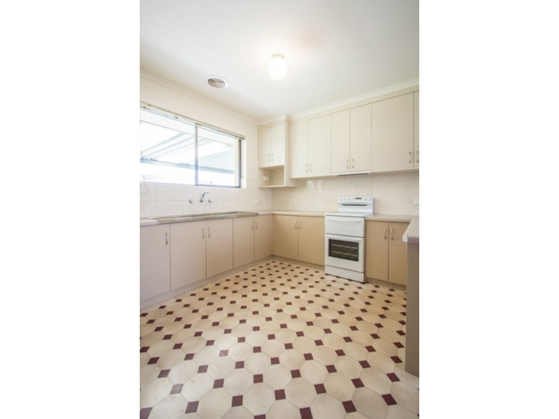 7 Coora Avenue, Mount Gambier SA 5290