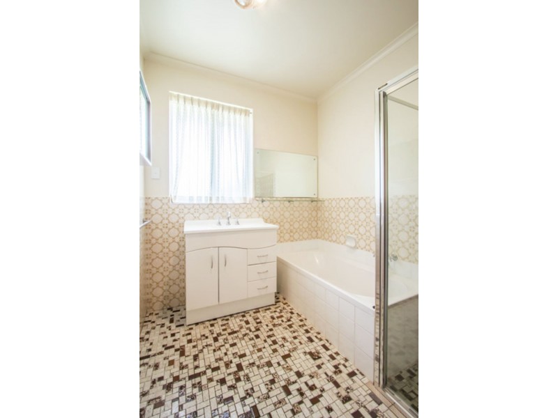 7 Coora Avenue, Mount Gambier SA 5290