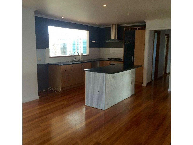 15 Wentworth Street, Beachport SA 5280