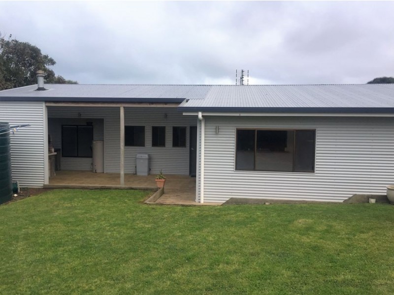 15 Wentworth Street, Beachport SA 5280