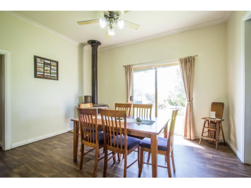 18 Strathdownie School Road, Strathdownie VIC 3312