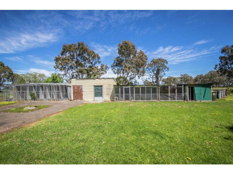 18 Strathdownie School Road, Strathdownie VIC 3312