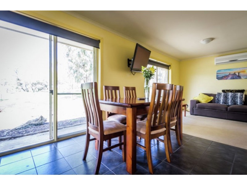 24 Blackswan Road, Nelson VIC 3292