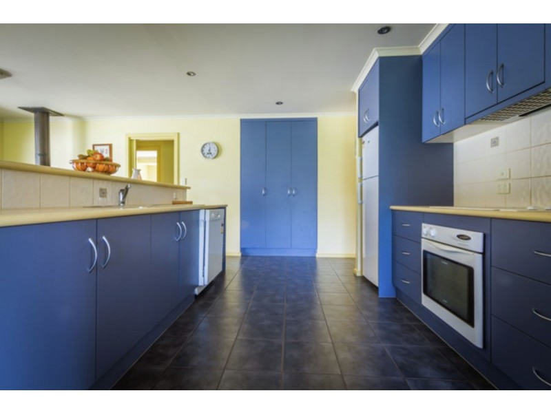 24 Blackswan Road, Nelson VIC 3292