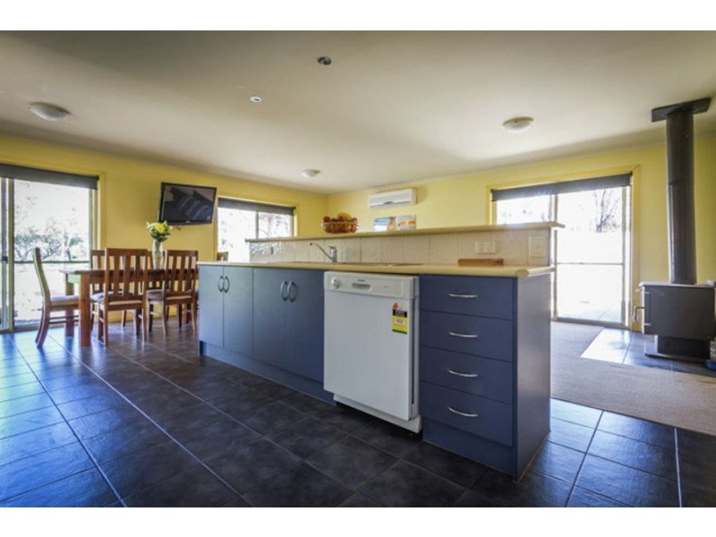 24 Blackswan Road, Nelson VIC 3292