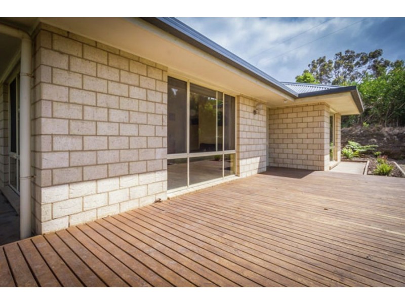 24 Blackswan Road, Nelson VIC 3292
