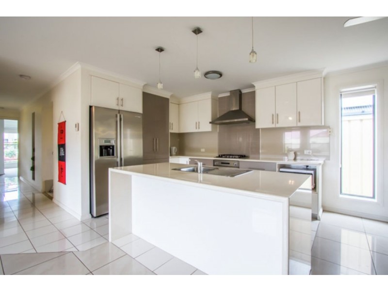 8 Queens Court, Mount Gambier SA 5290