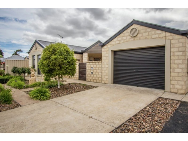 8 Queens Court, Mount Gambier SA 5290