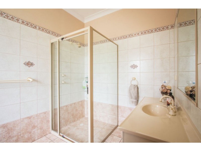 18 Glenmont Crescent, Mount Gambier SA 5290