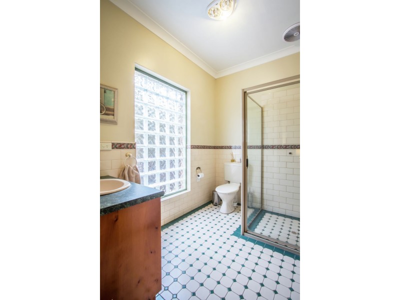 18 Glenmont Crescent, Mount Gambier SA 5290