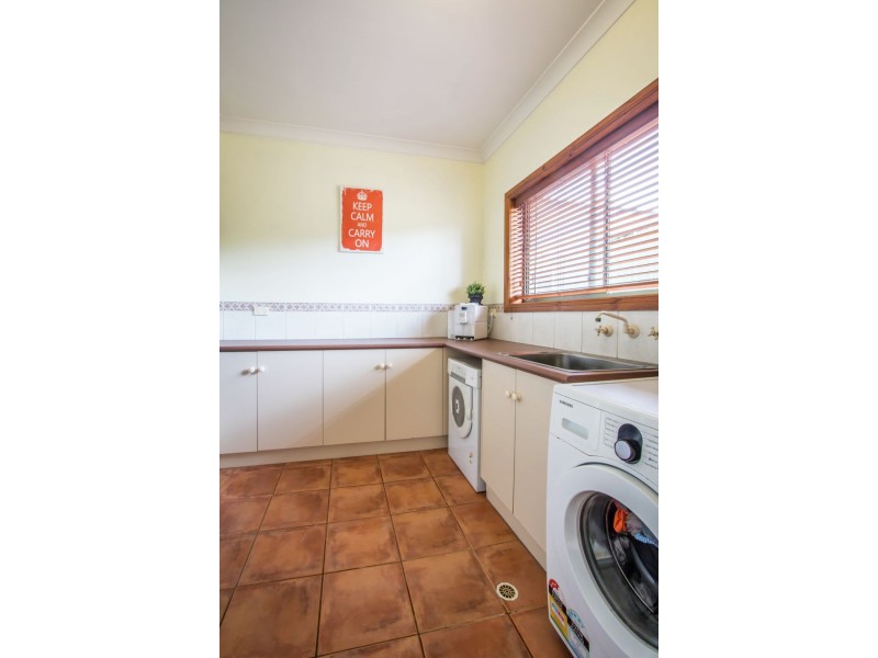 18 Glenmont Crescent, Mount Gambier SA 5290