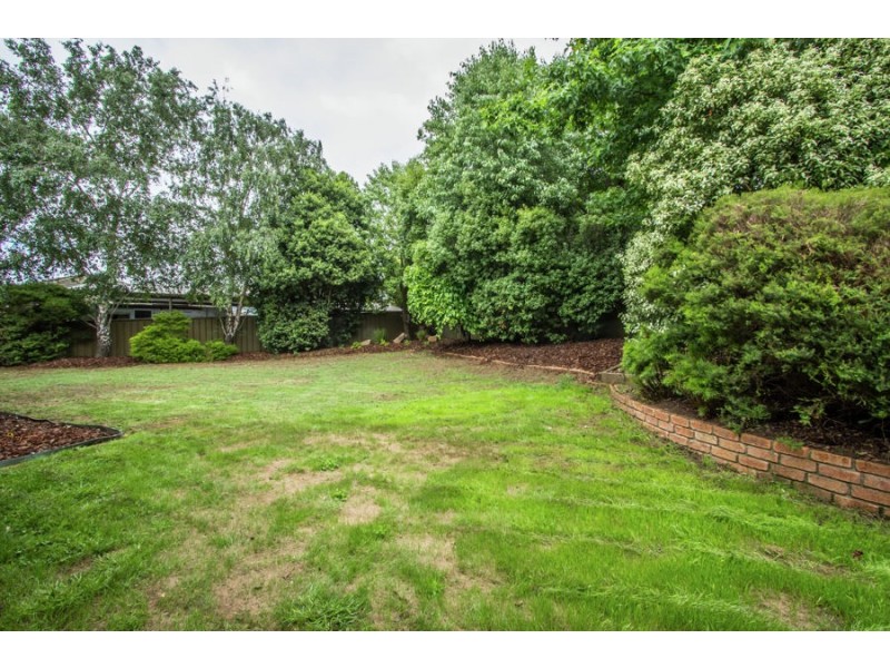 18 Glenmont Crescent, Mount Gambier SA 5290